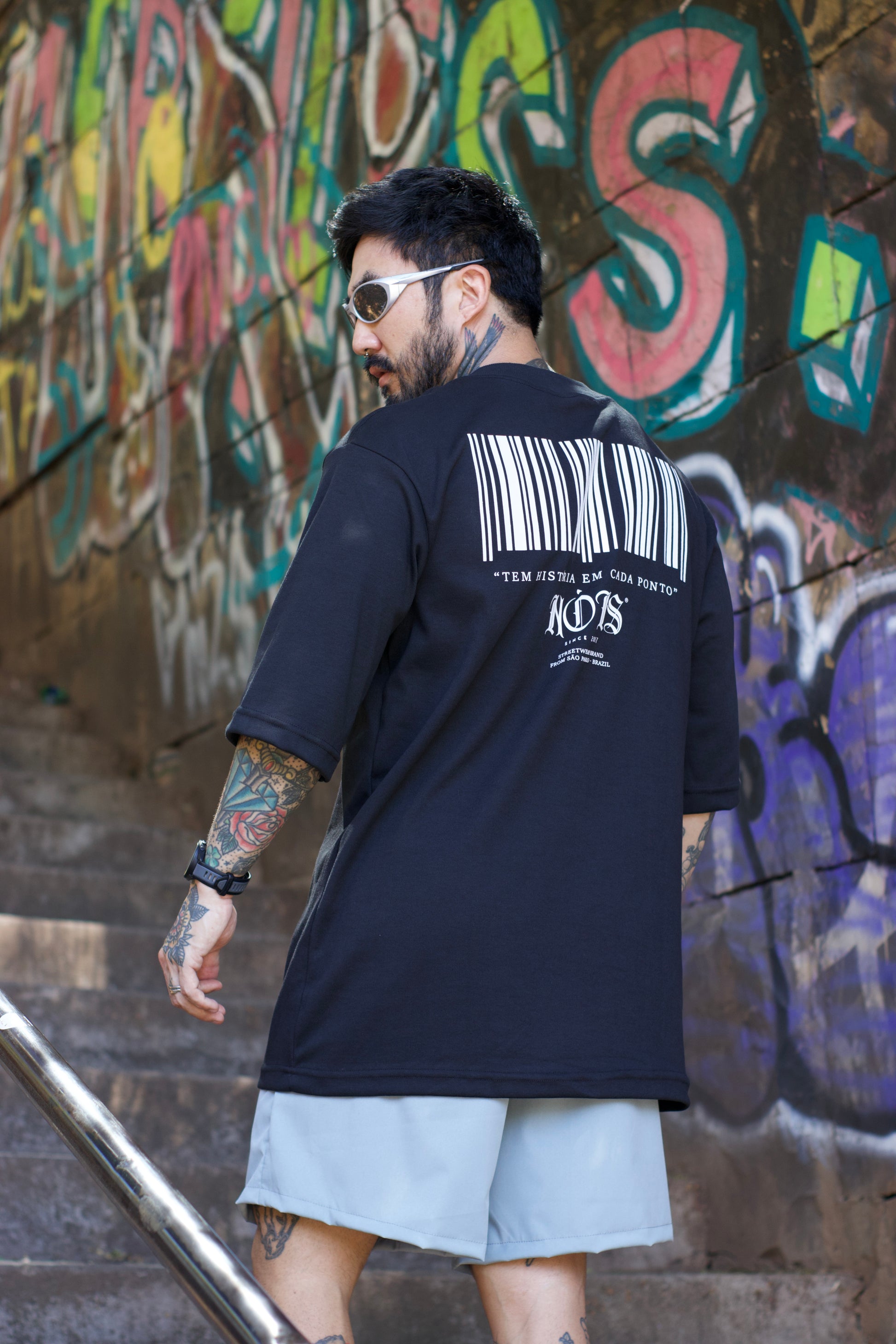 Camiseta Oversized - Entre Linhas